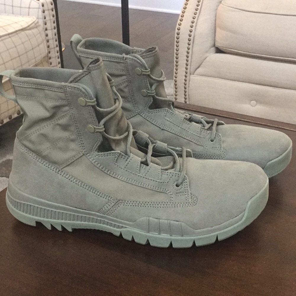 Nike SFB 6”